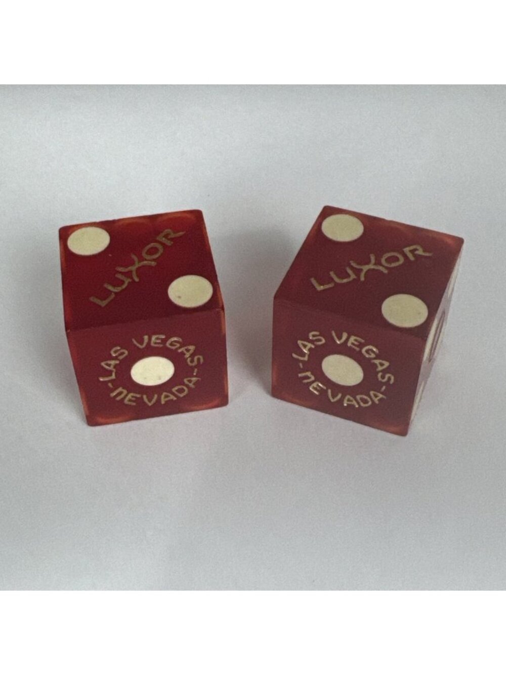 Luxor Hotel Casino Red Numbered Dice Set of 2 #054 on both - mancave bar gamble
